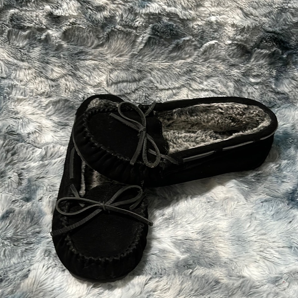 Size 8, color black